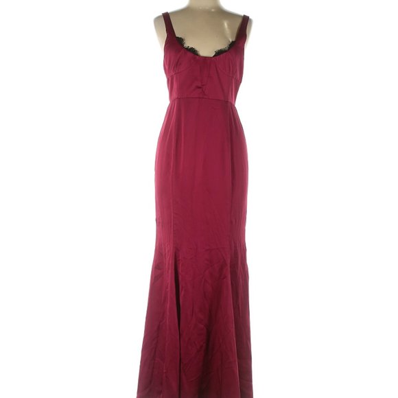 Fame And Partners Red Lace Trim Gown - Picture 2 of 7